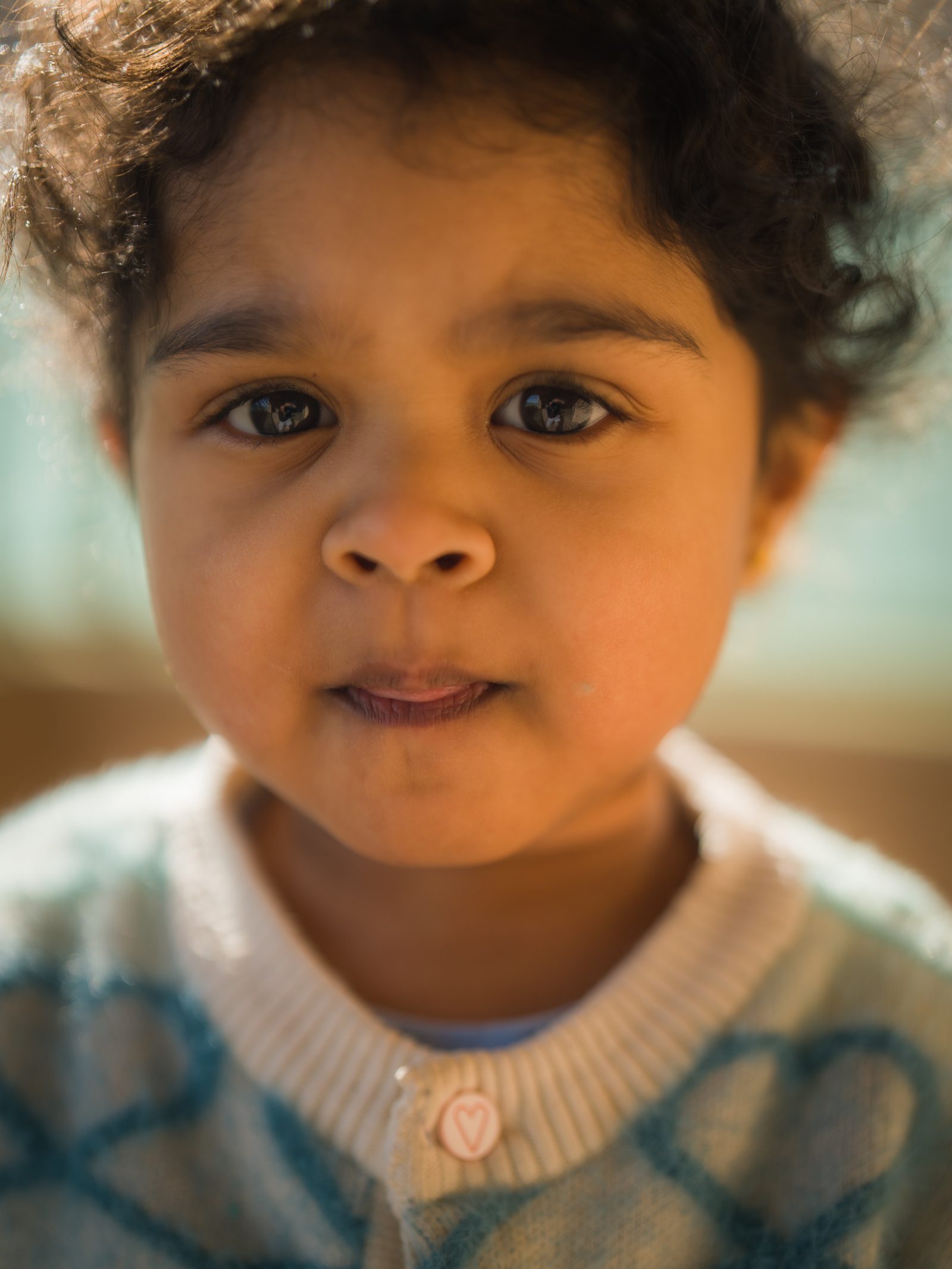 Dia — portrait photograph of portrait, child, camera lens